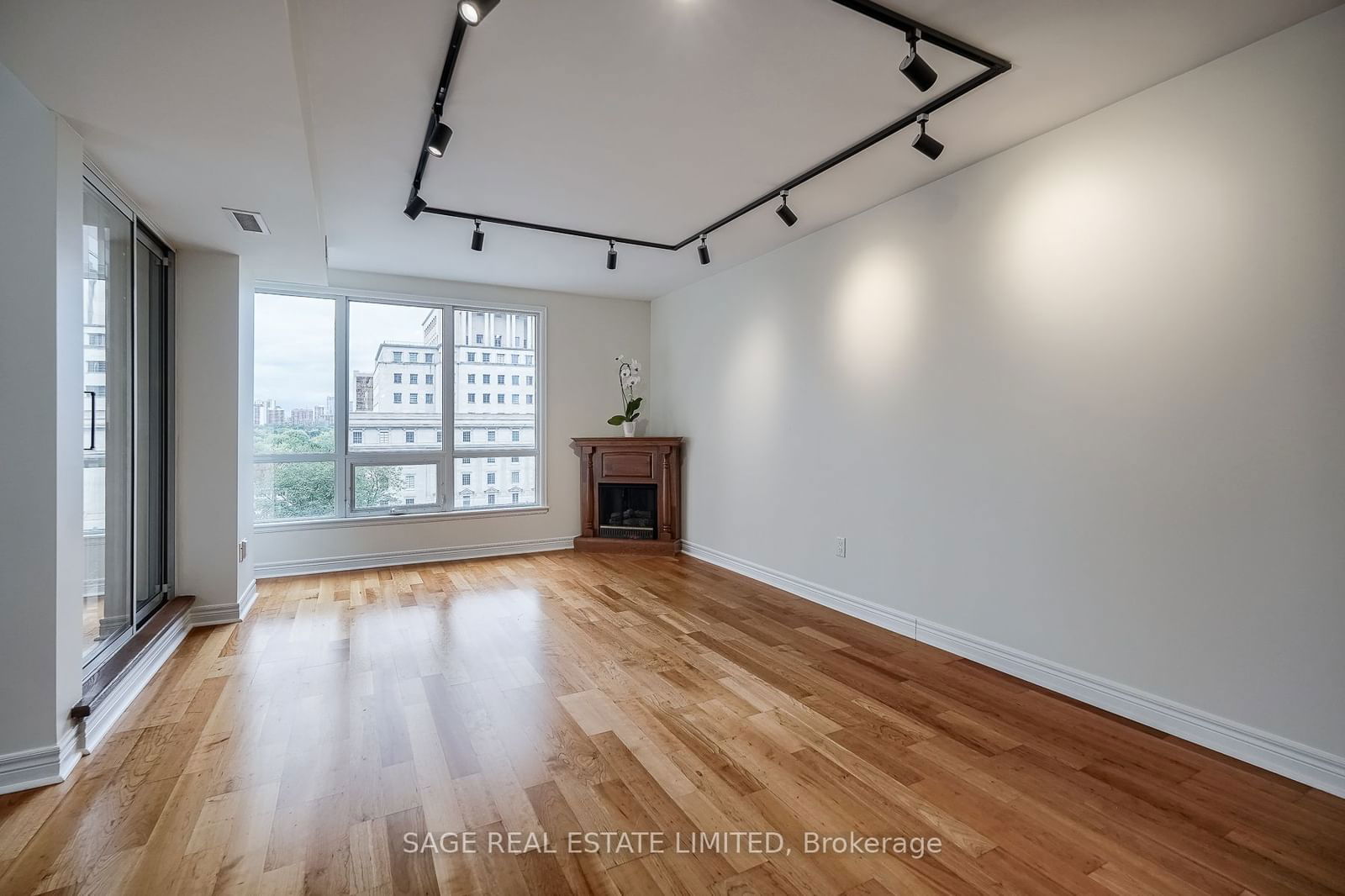 100 Hayden St, unit 901 for sale