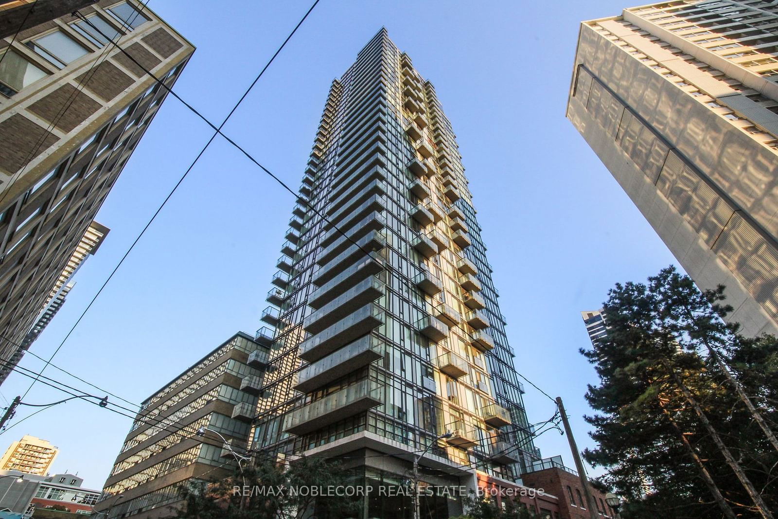 75 St Nicholas St, unit 301 for sale