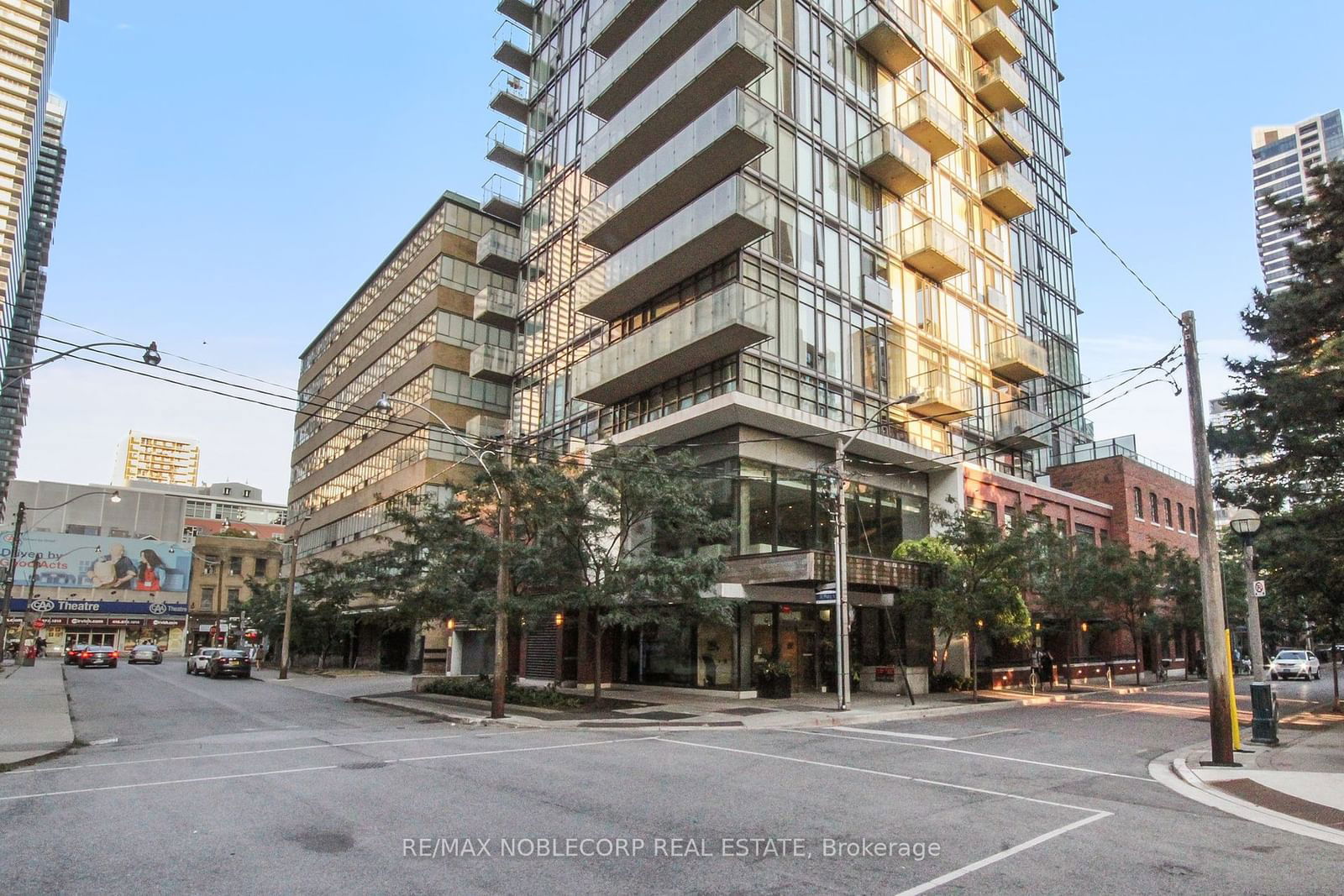 75 St Nicholas St, unit 301 for sale