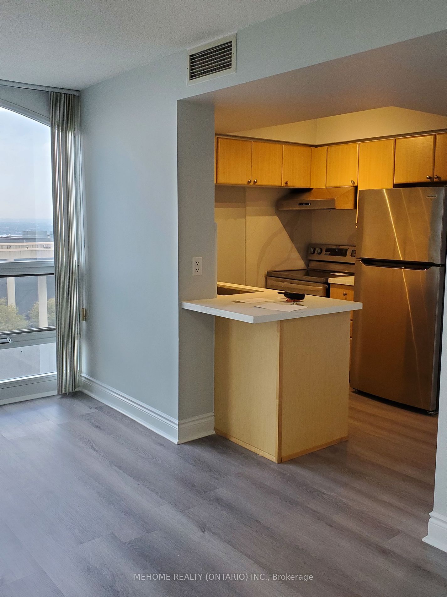 763 Bay St, unit #4211 for rent