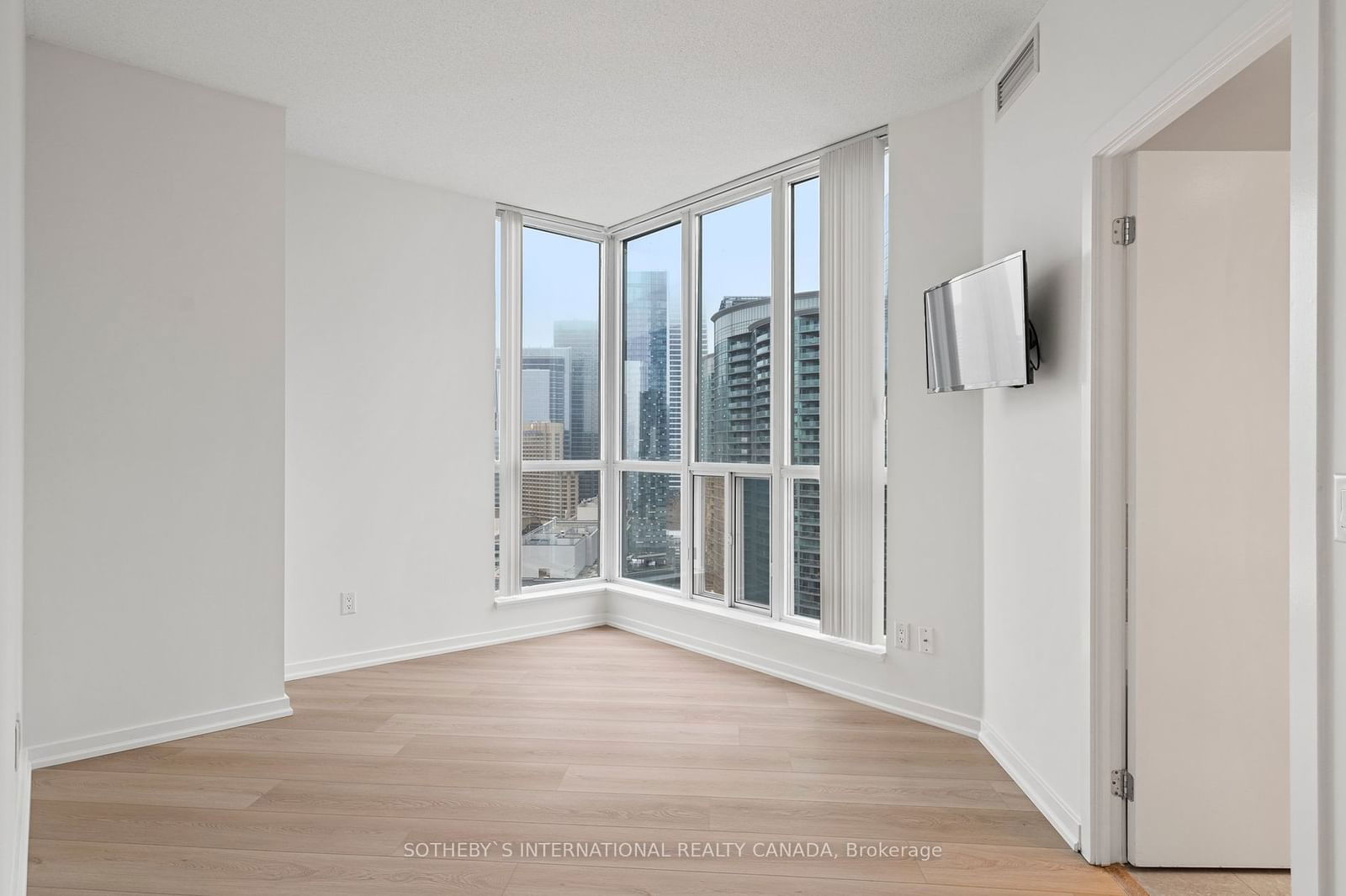 218 Queens Quay W, unit 2502 for rent