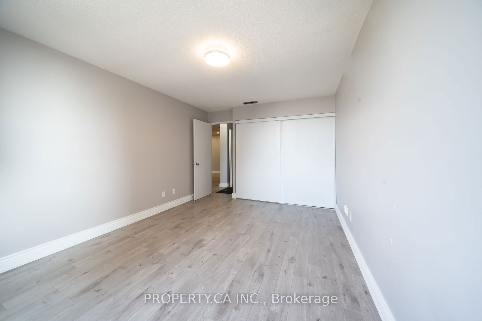 5795 Yonge St, unit 1103 for rent