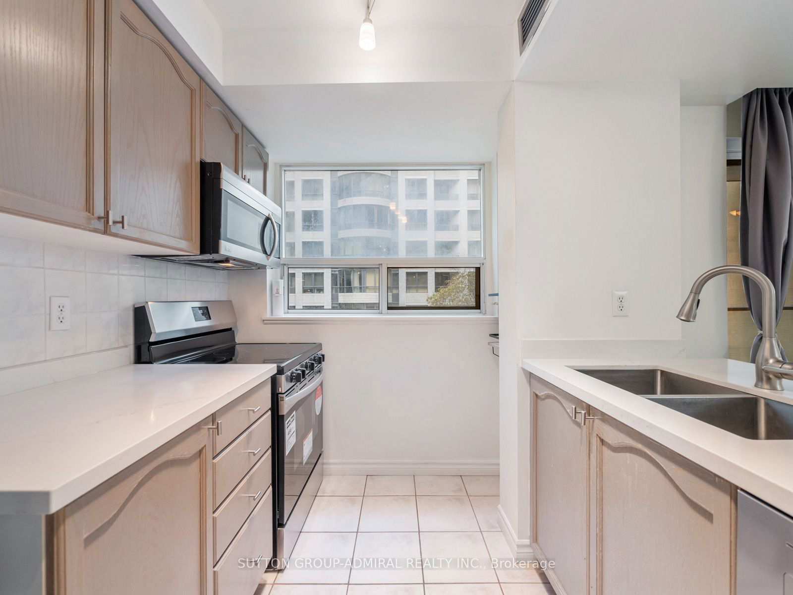 30 Hayden St, unit 301 for sale