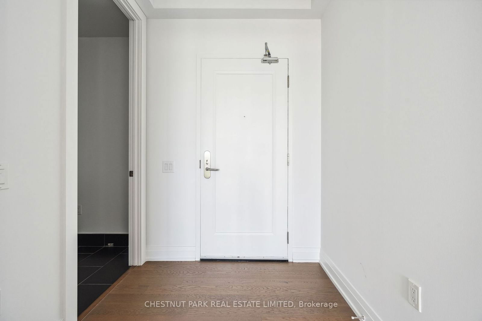 101 St Clair Ave W, unit UPH 03 for rent