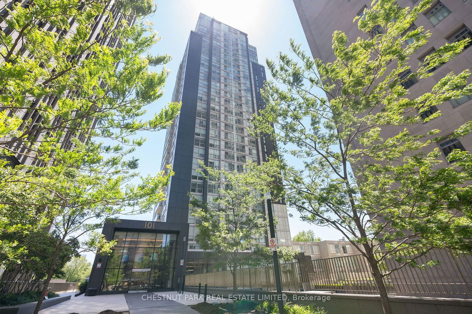 101 St Clair Ave W, unit UPH 03 for rent