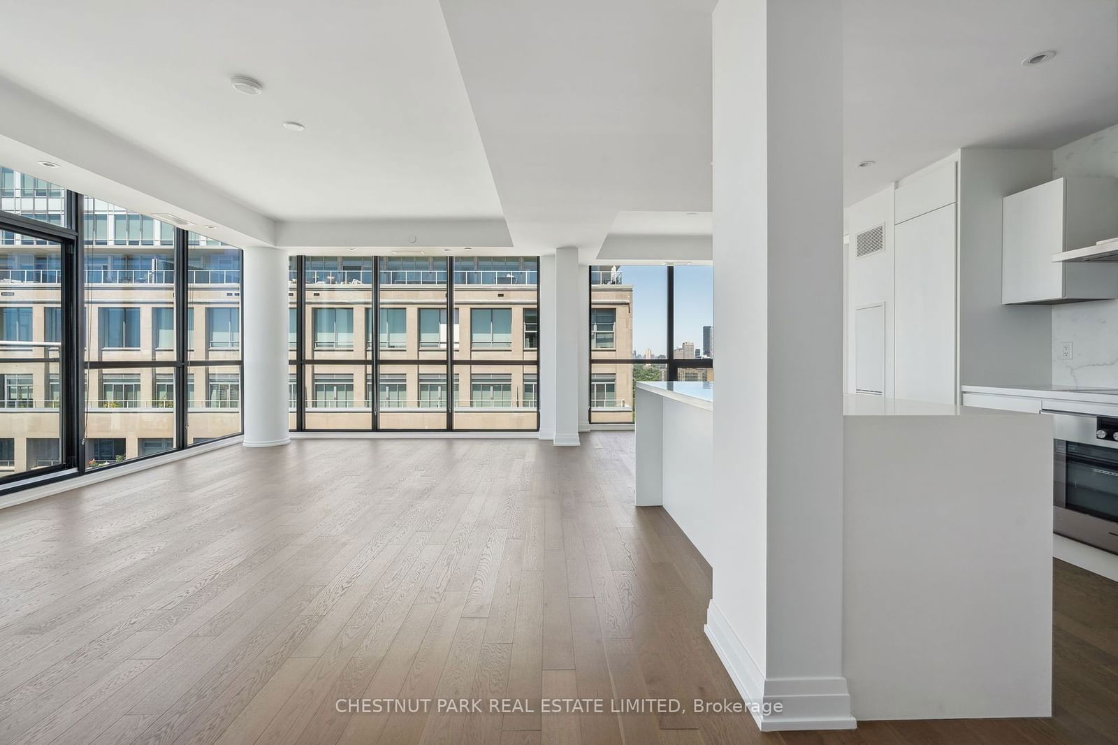 101 St Clair Ave W, unit UPH 03 for rent