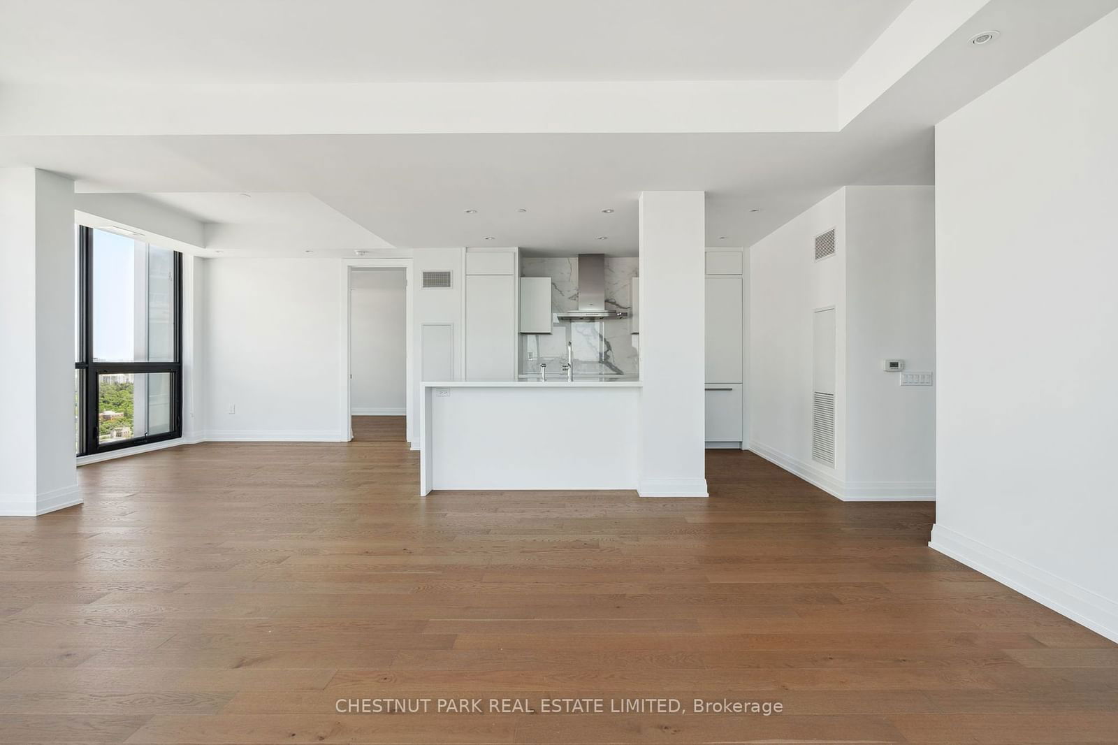 101 St Clair Ave W, unit UPH 03 for rent