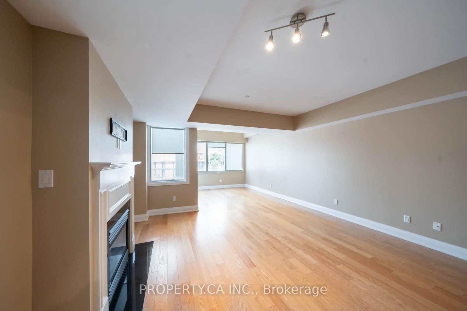 473 Dupont St, unit 1 for sale