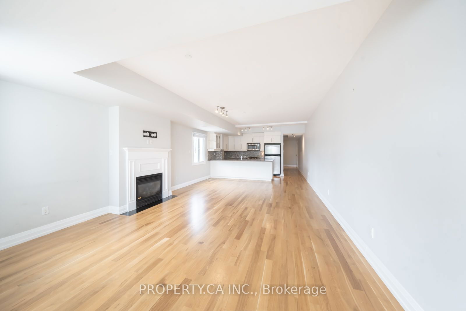 473 Dupont St, unit 2 for sale