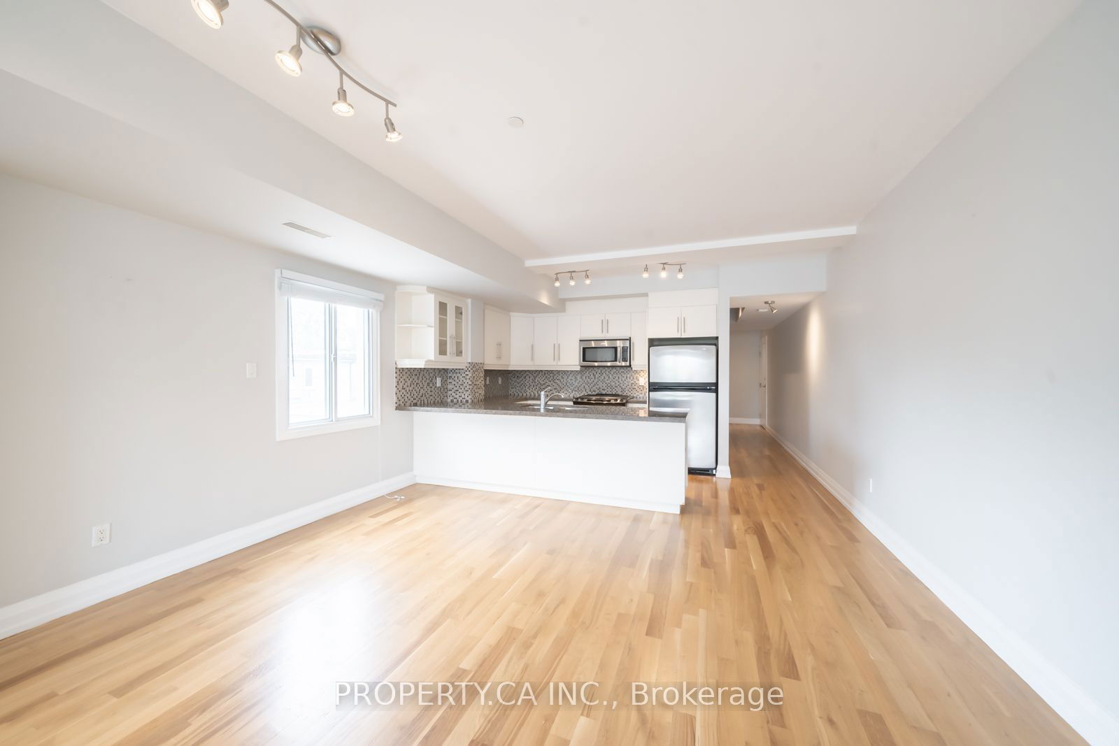 473 Dupont St, unit 2 for sale