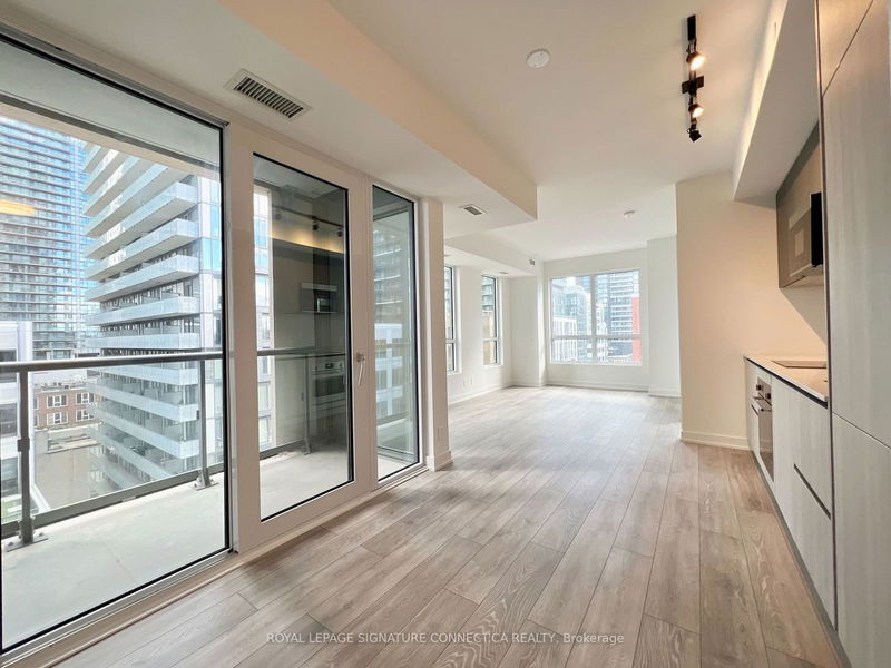 108 Peter St, unit 1107 for rent