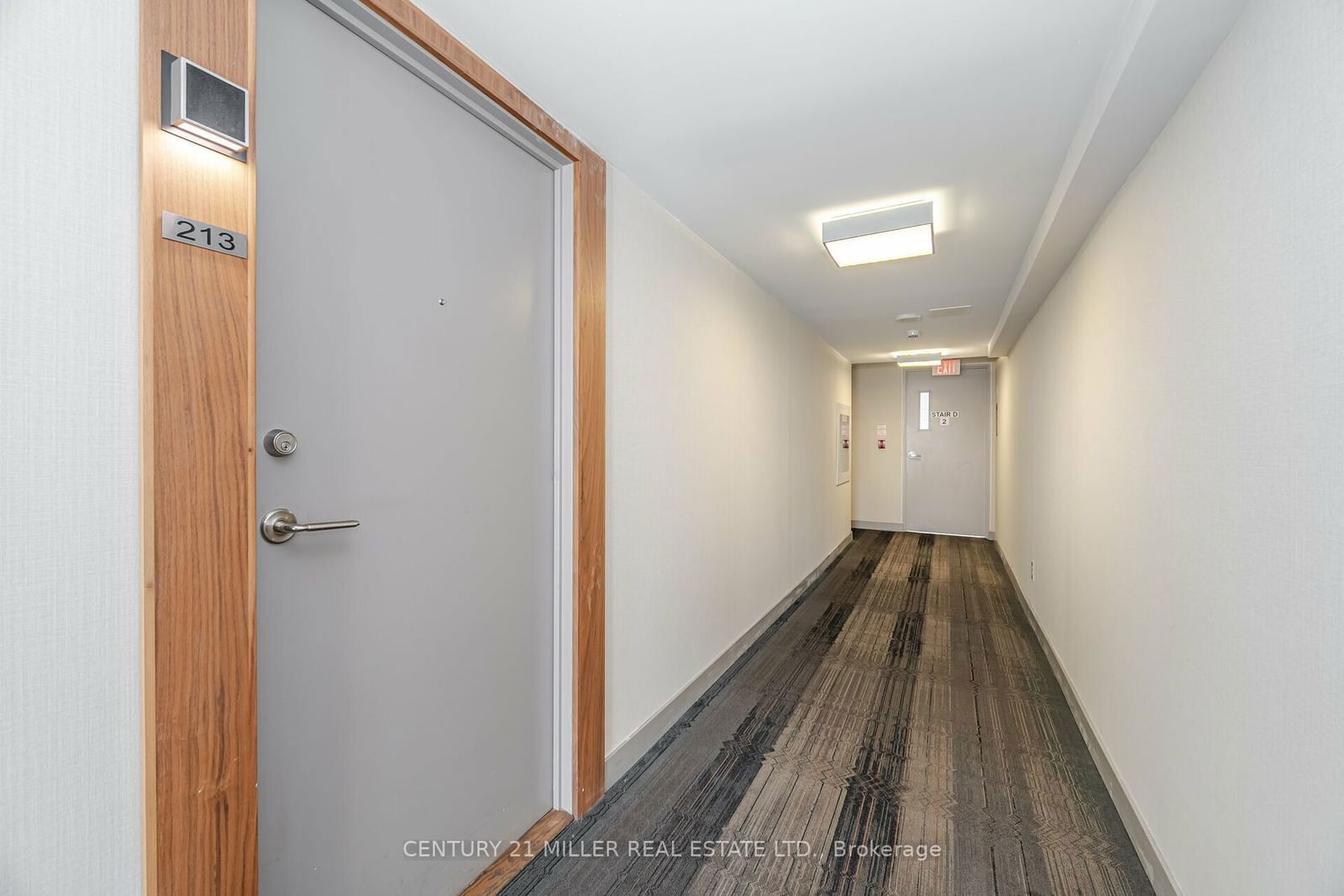 295 Adelaide St, unit 213 for rent