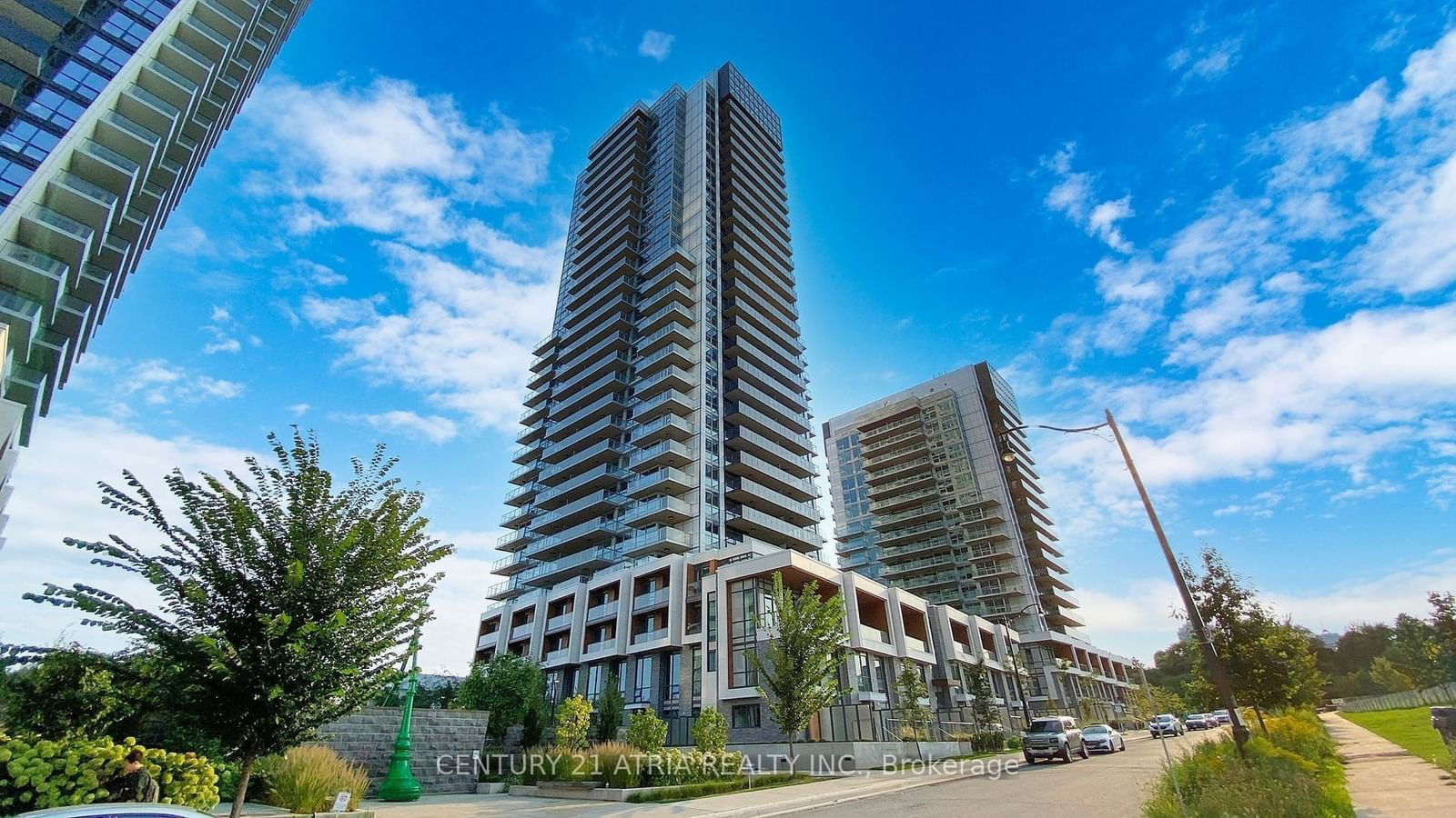 25 McMahon Dr, unit 302 for sale