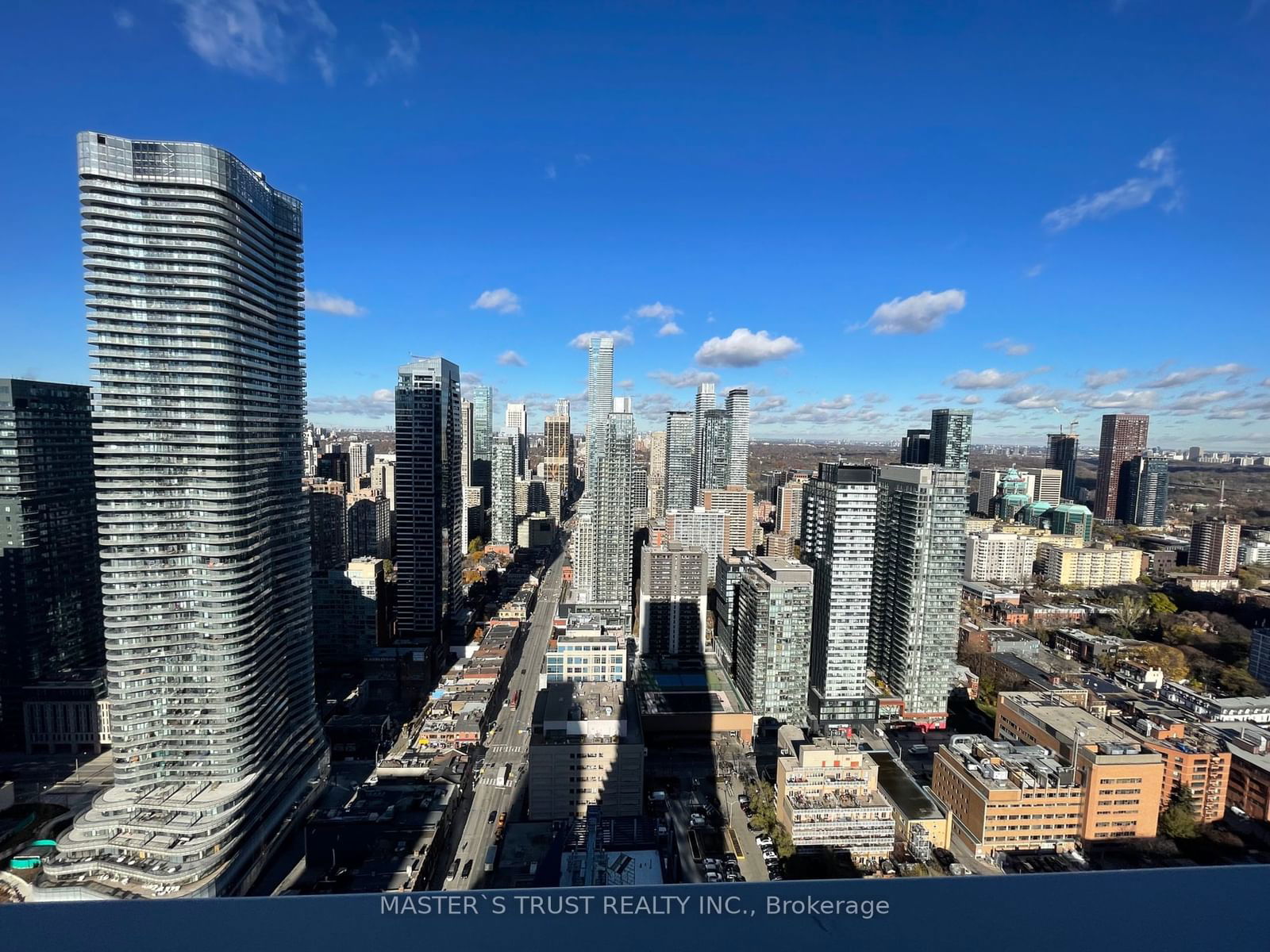 501 yonge St N, unit 4710 for rent