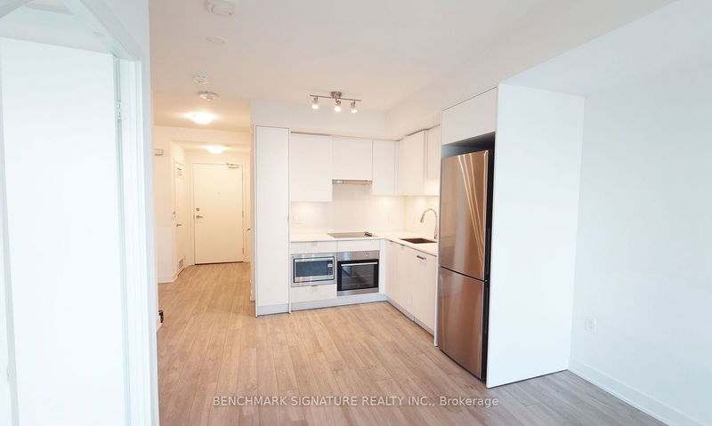 99 Broadway Ave, unit 2811 for sale