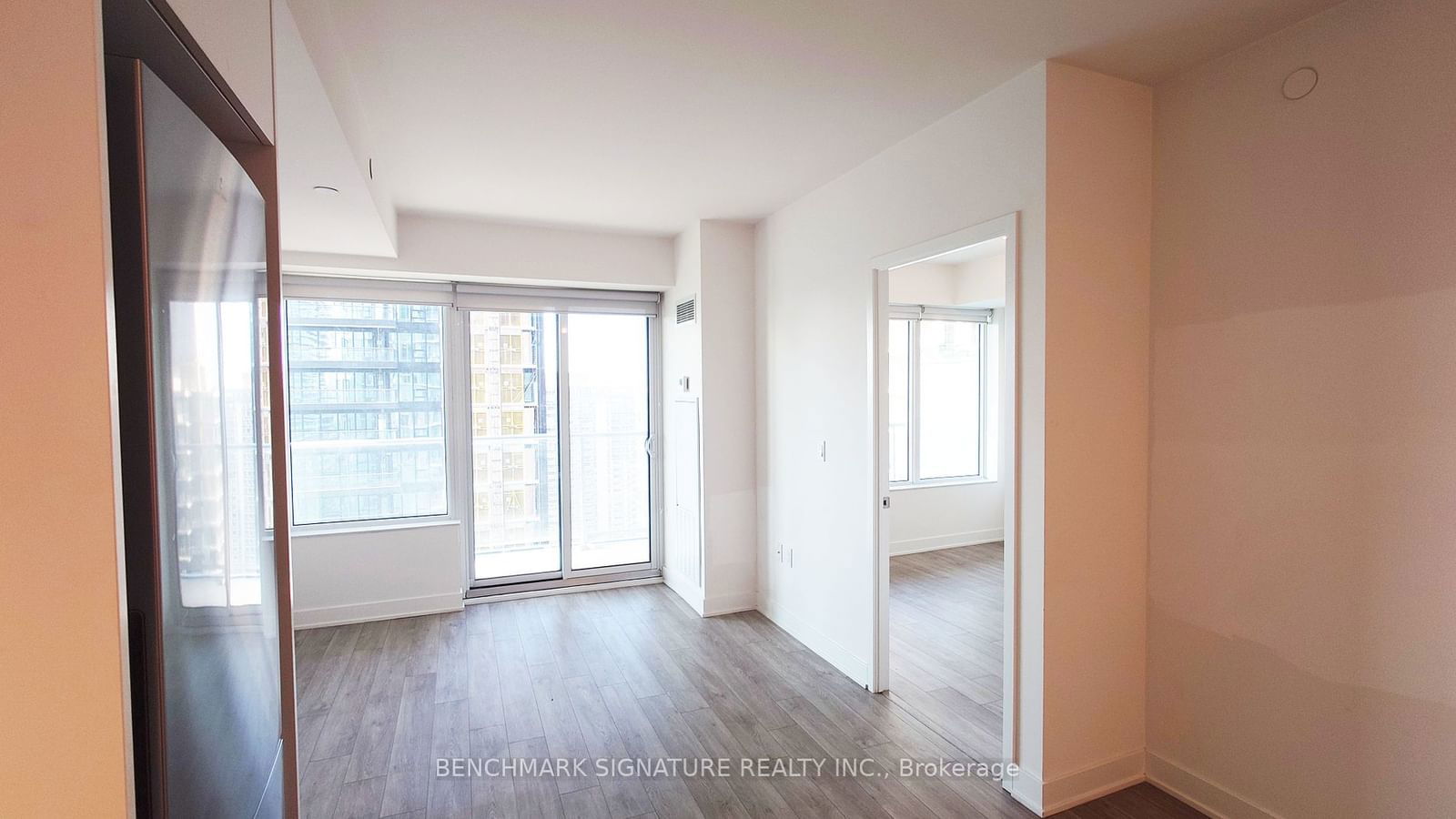 99 Broadway Ave, unit 2811 for sale