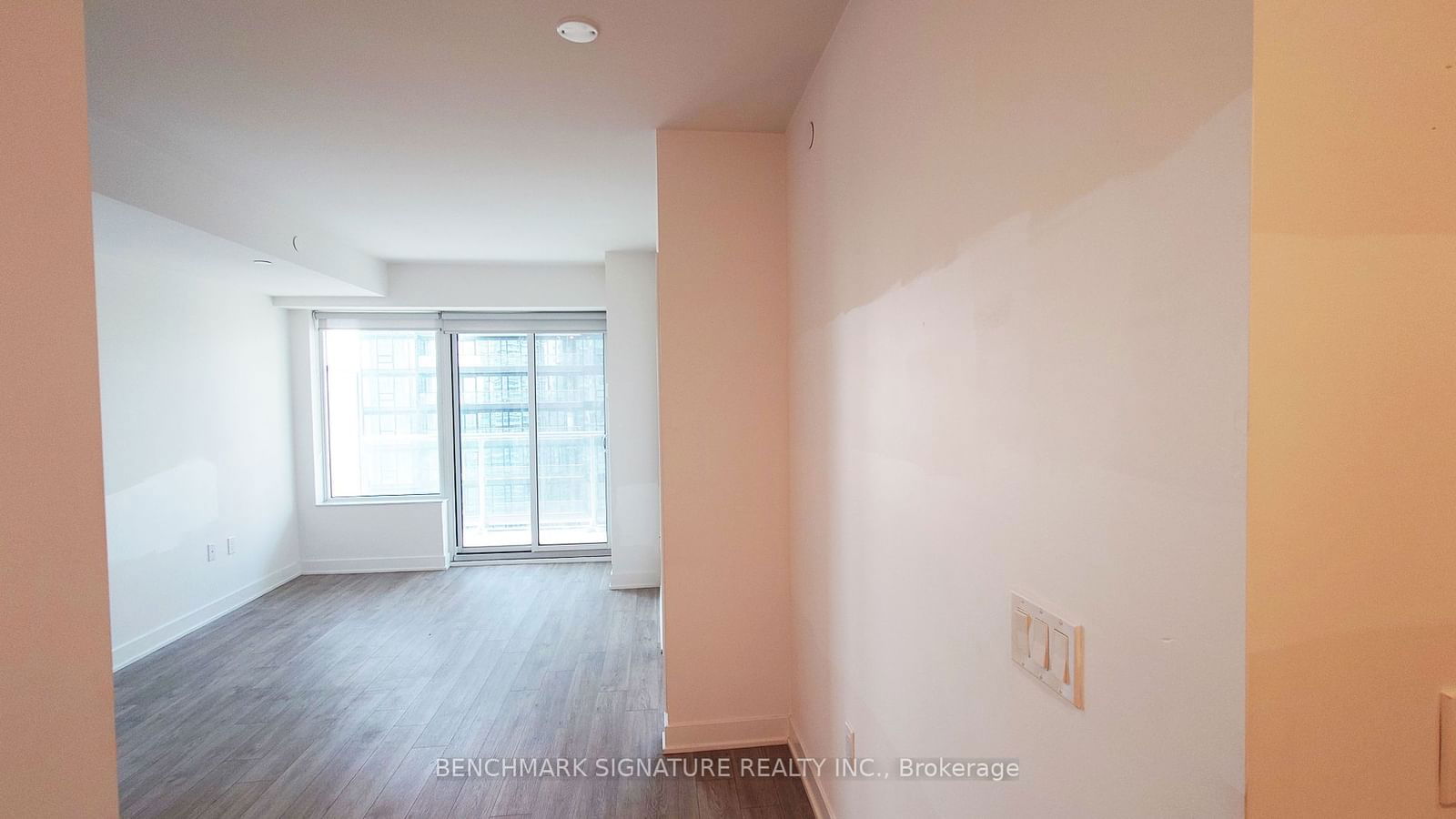 99 Broadway Ave, unit 2811 for sale