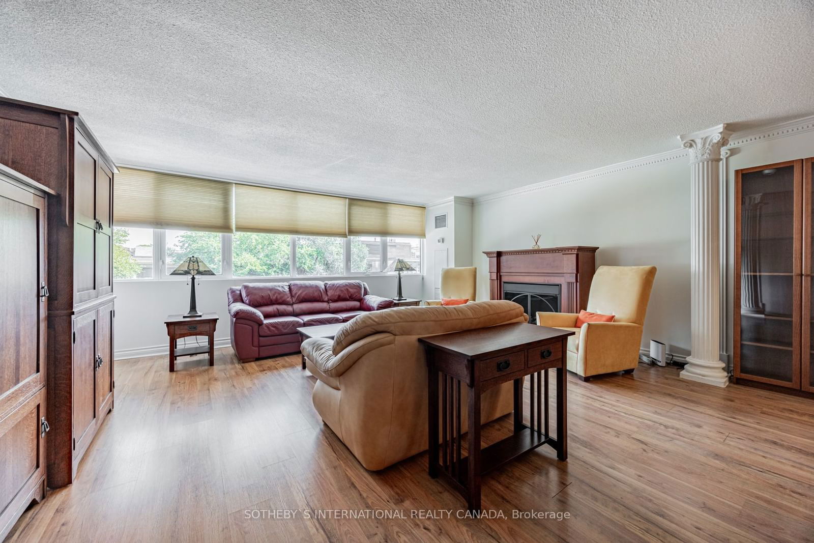 256 Jarvis St, unit 3B for sale