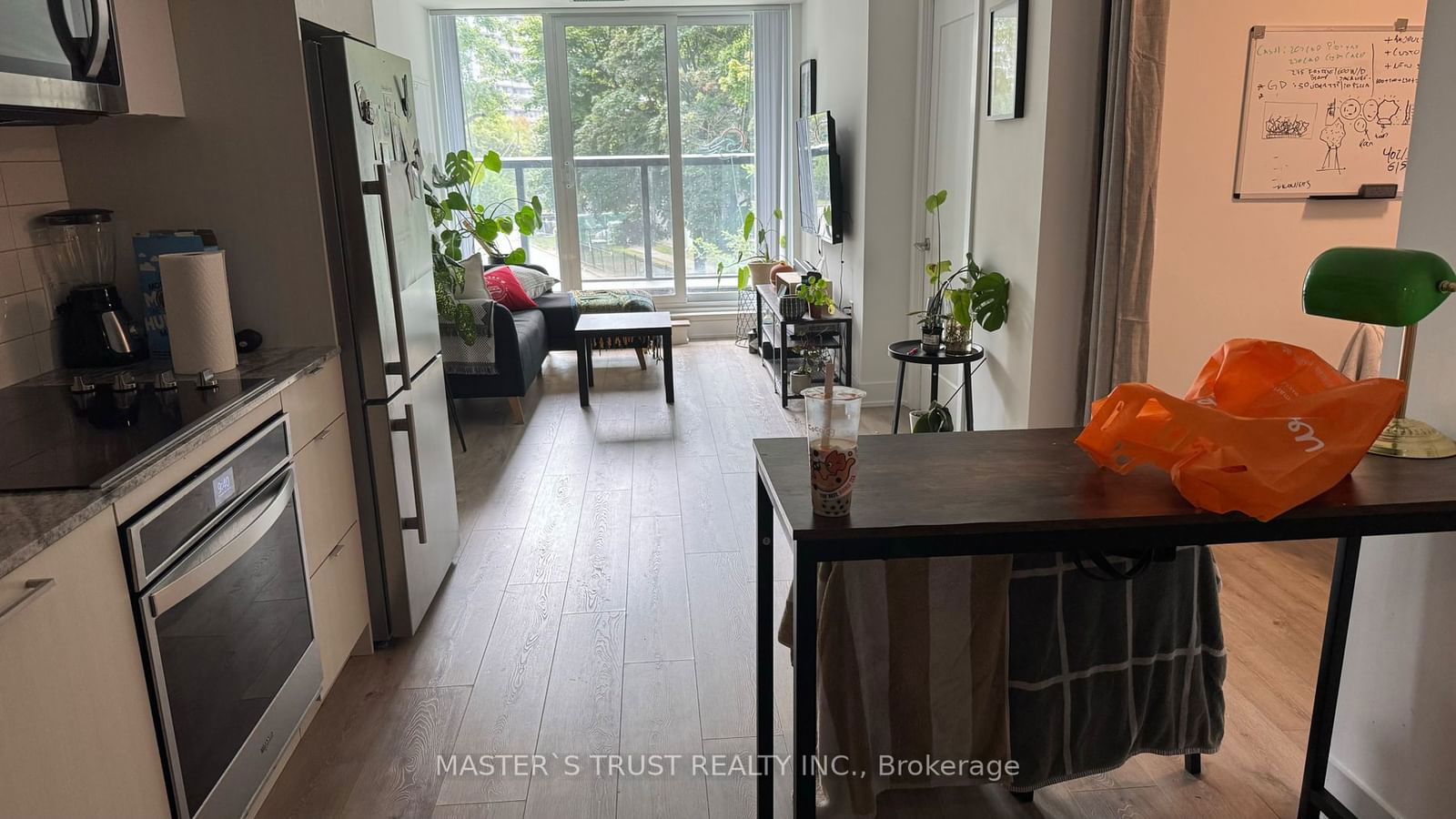 575 Bloor St E, unit 207 for rent