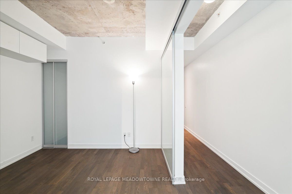 461 Adelaide St W, unit 237 for sale