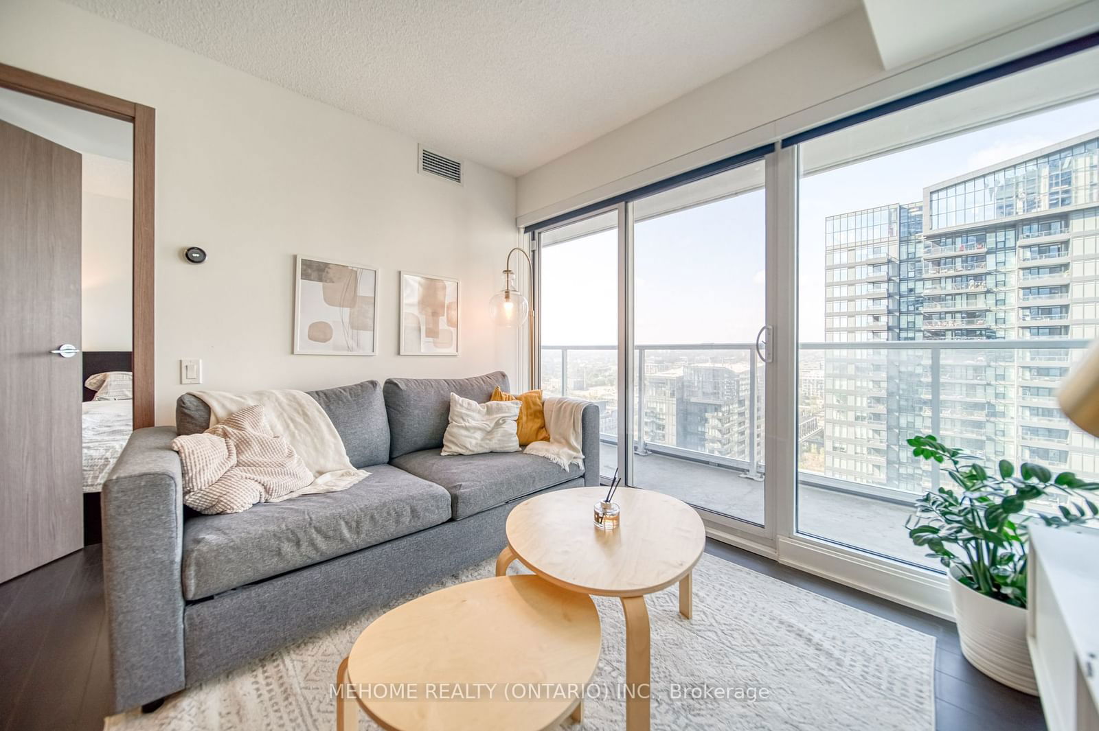 17 Bathurst St, unit 2907 for sale