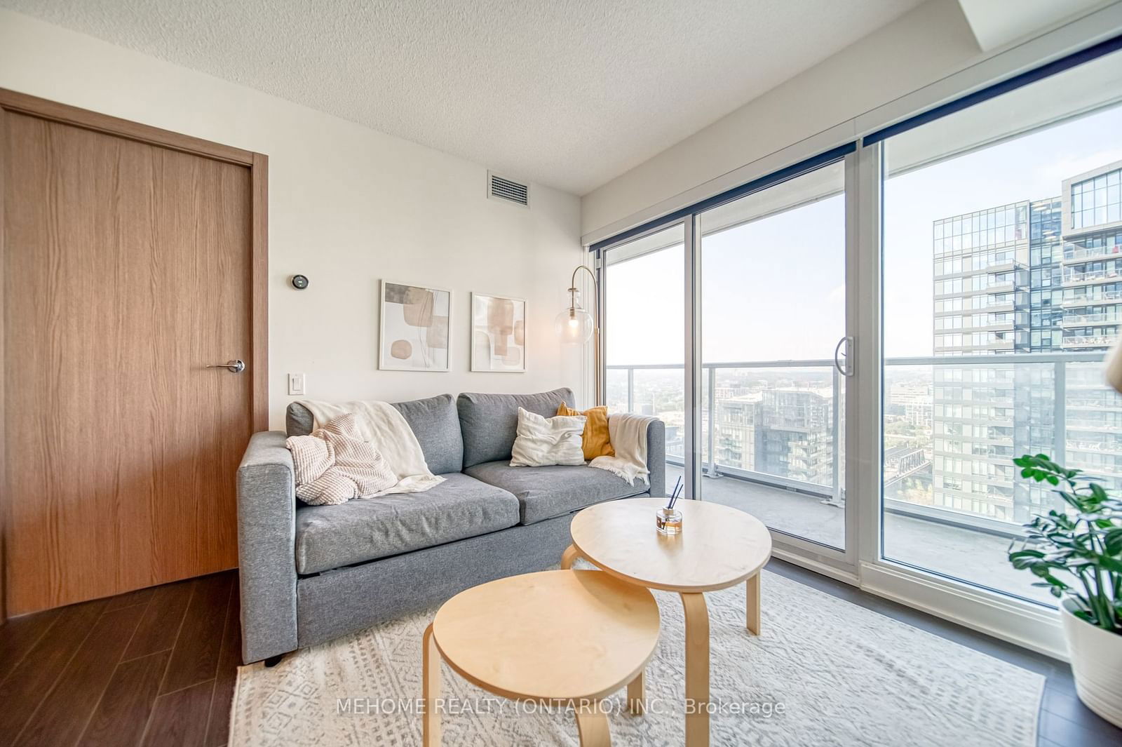 17 Bathurst St, unit 2907 for sale