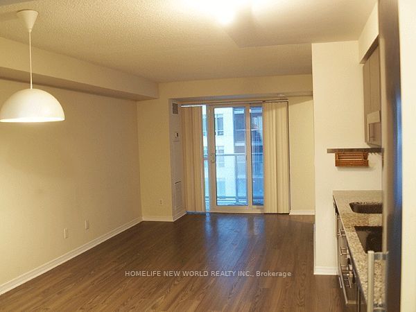 352 Front St W, unit 521 for rent