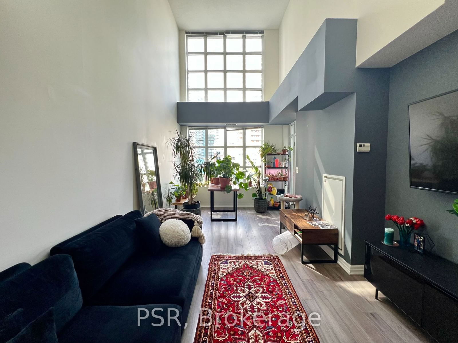 75 East Liberty St, unit 515 for rent