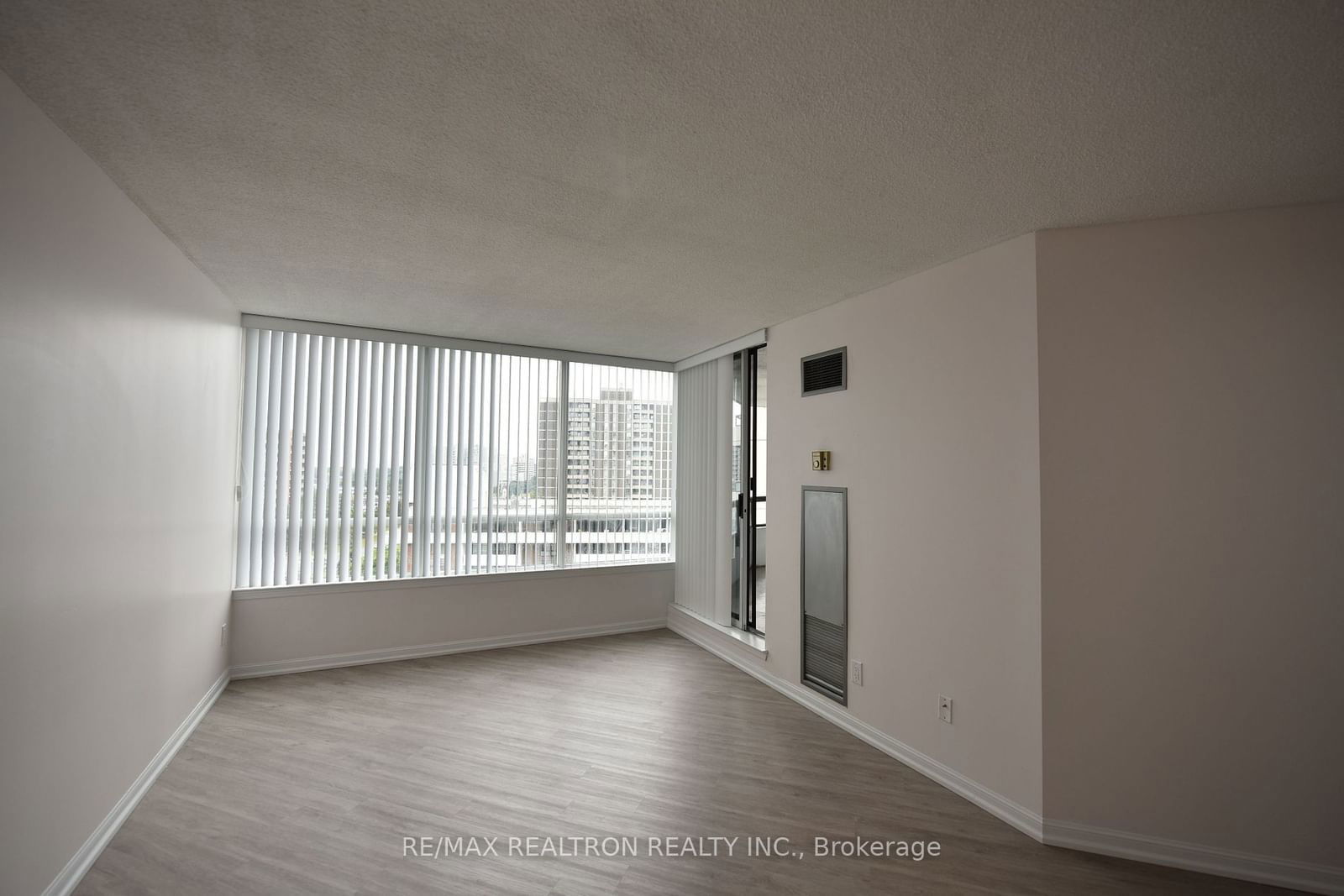 1131 Steeles Ave W, unit 1001 for rent