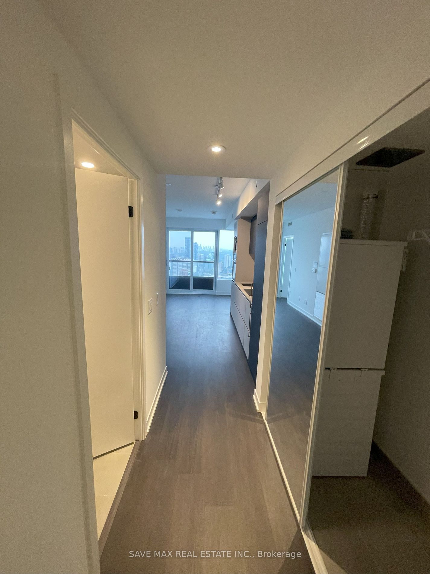 319 Jarvis St, unit 4906 for rent