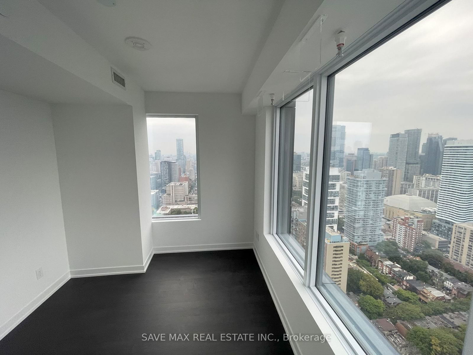 319 Jarvis St, unit 4906 for rent