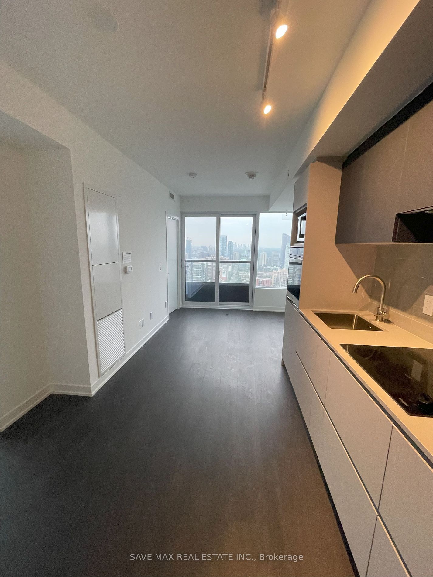 319 Jarvis St, unit 4906 for rent