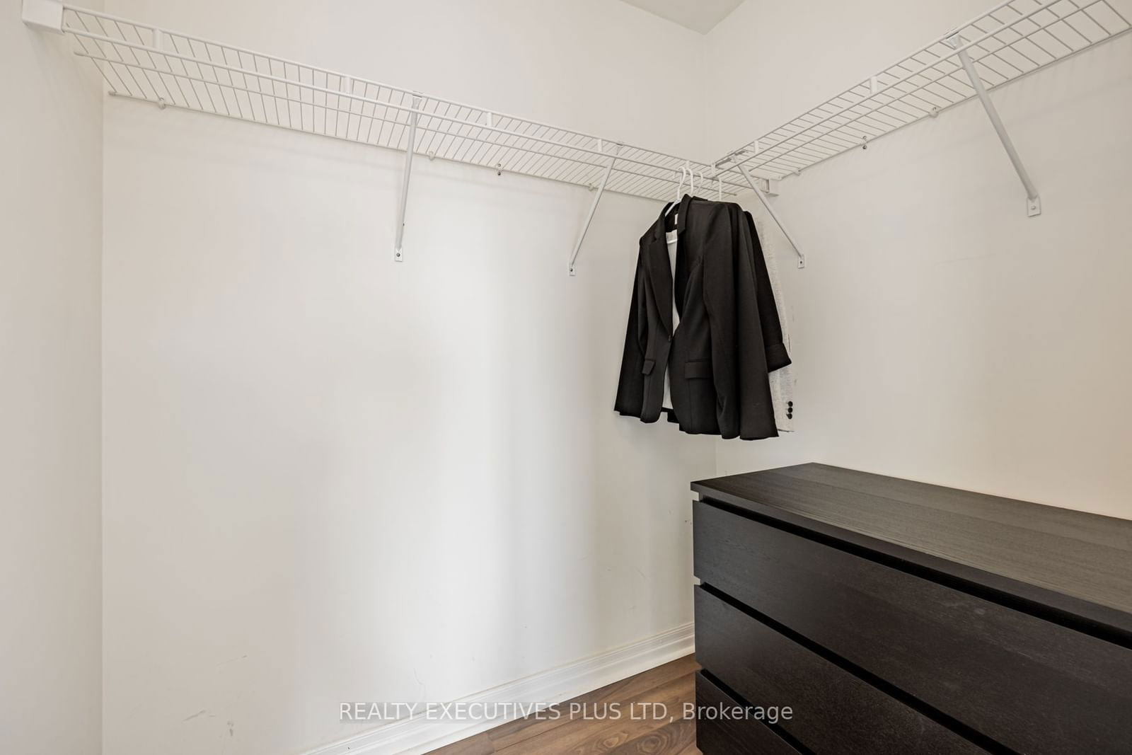 2015 Sheppard Ave E, unit 404 for sale