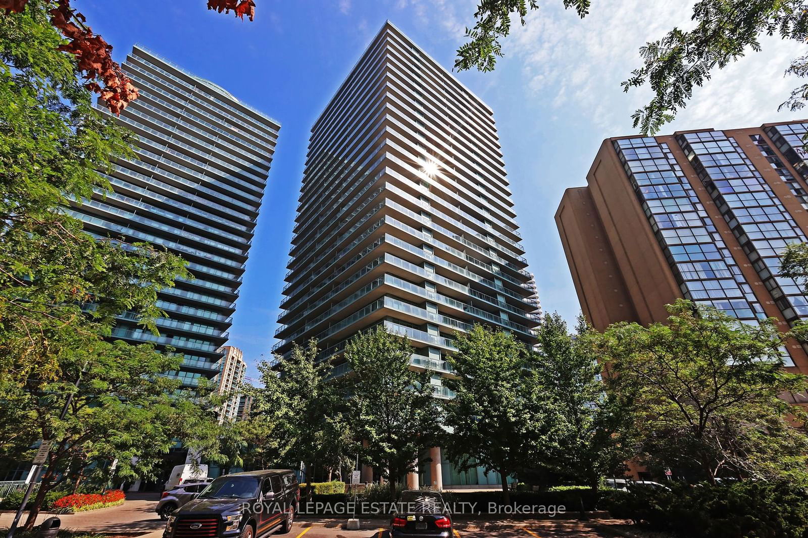 5500 Yonge St, unit 2211 for sale