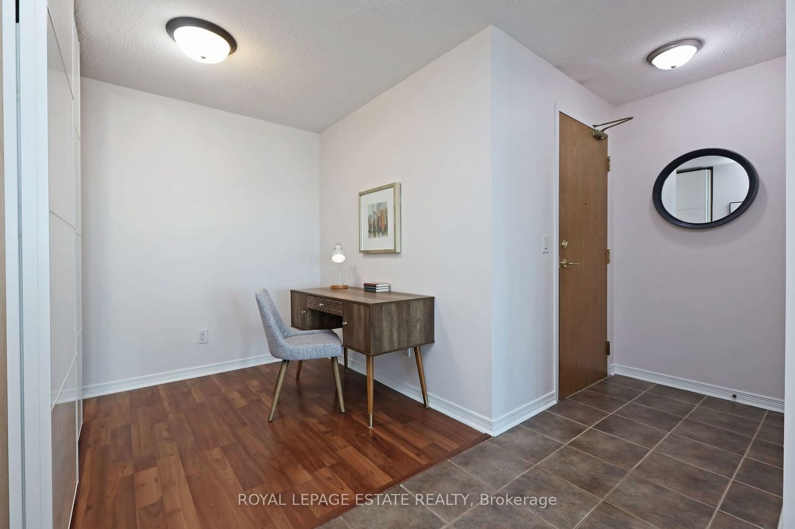 5500 Yonge St, unit 2211 for sale