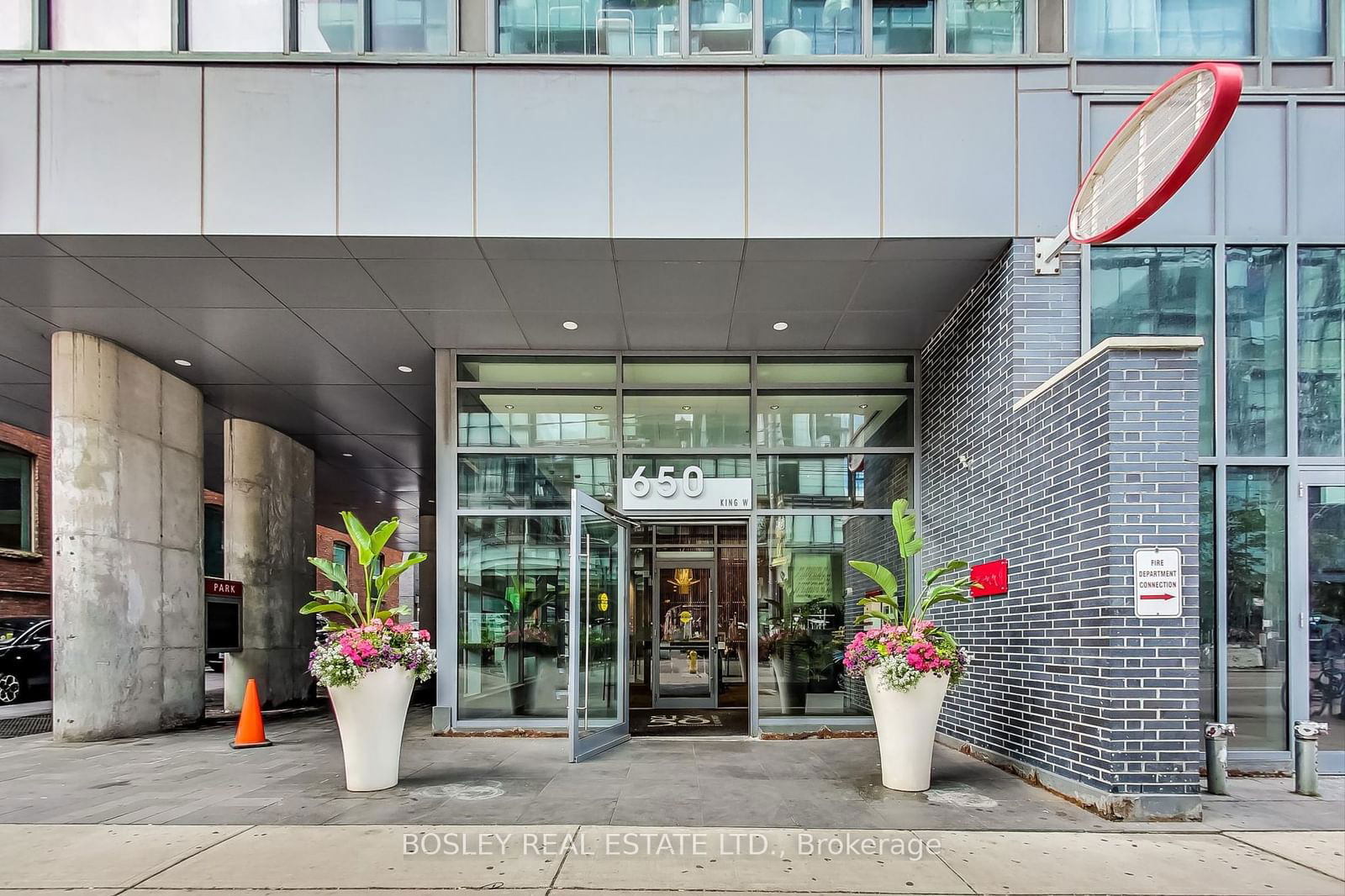 650 King St W, unit 711 for rent