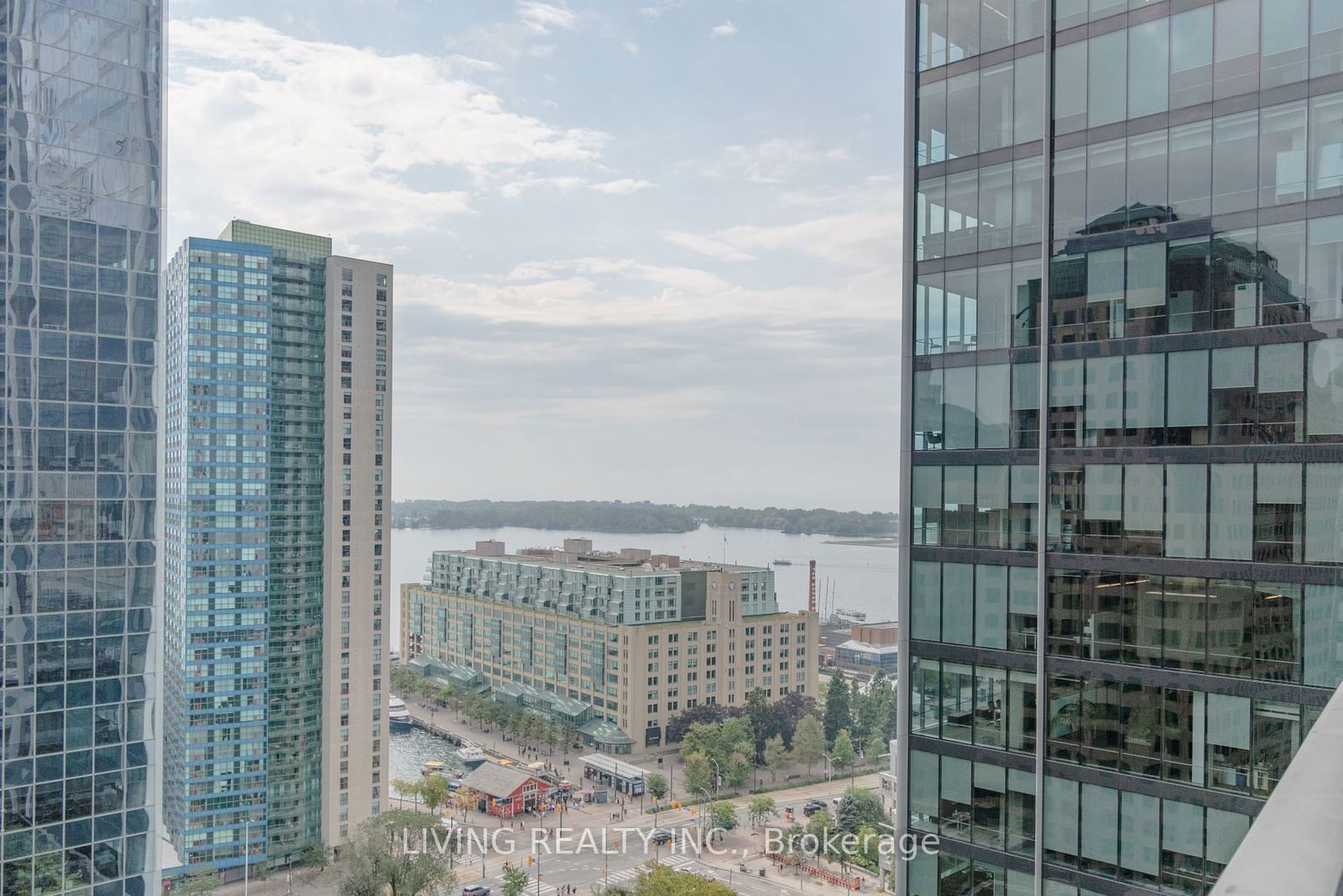 100 Harbour St, unit 2107 for sale