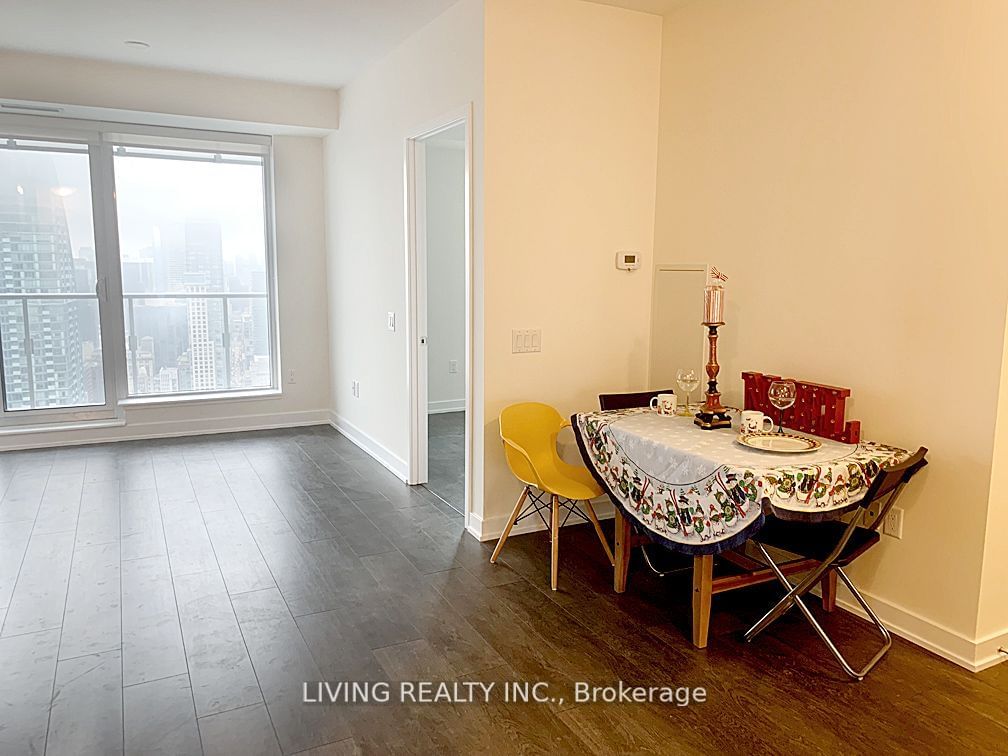 28 Freeland St, unit 5405 for rent