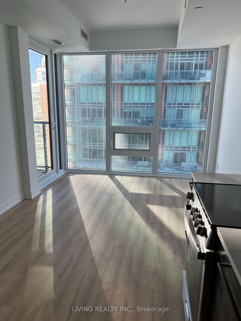 135 East Liberty St, unit 1809 for rent