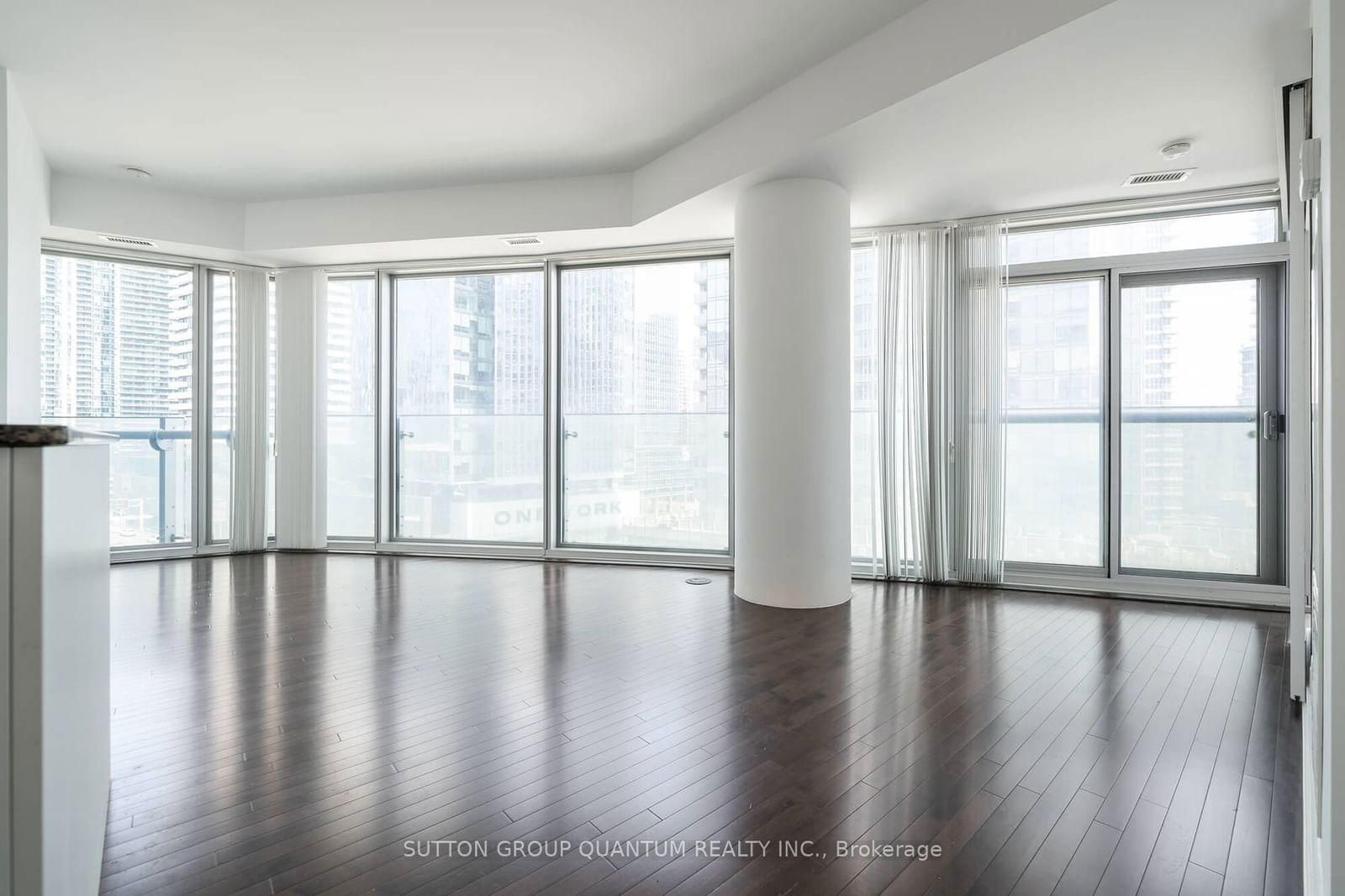 12 York St, unit 802 for rent