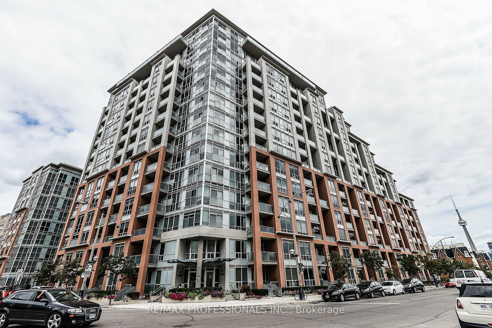 1 Shaw St, unit 727 for sale