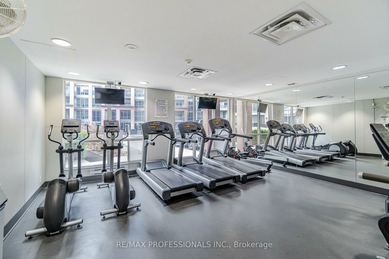 1 Shaw St, unit 727 for sale