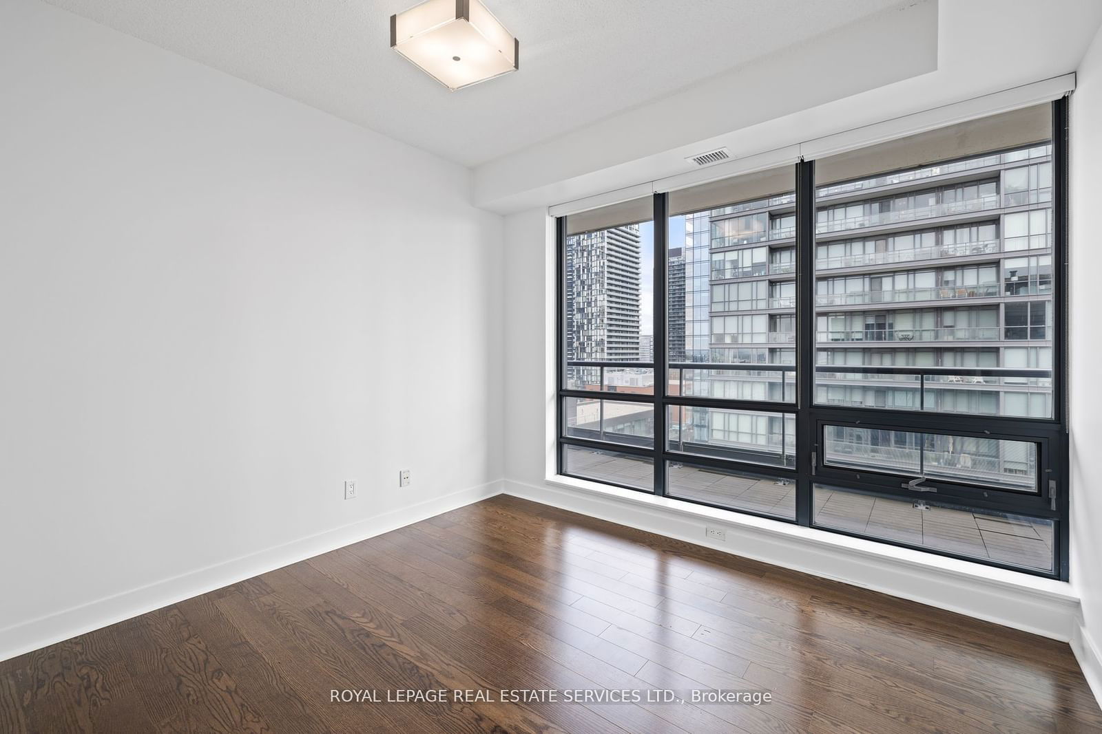 438 King St W, unit 2002 for rent