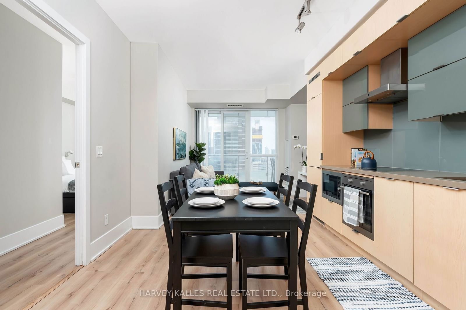 300 Front St W, unit 3008 for rent