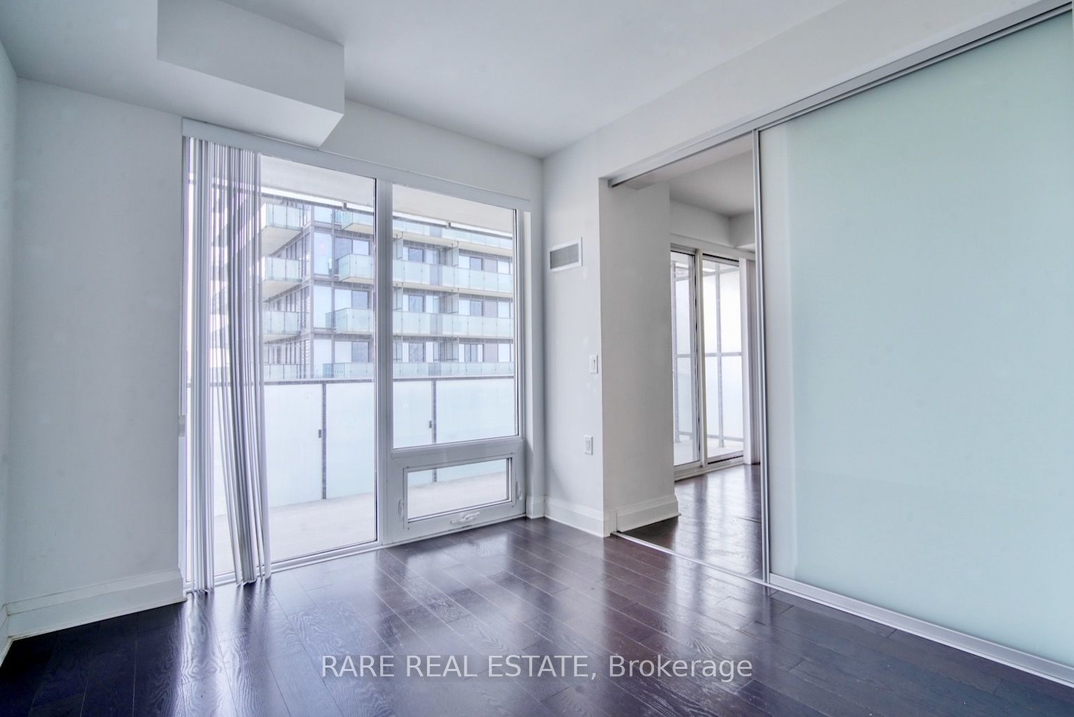 65 St Mary St, unit 2801 for sale