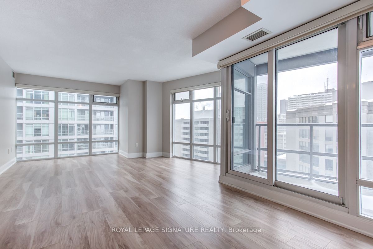 2181 Yonge St, unit 1611 for rent