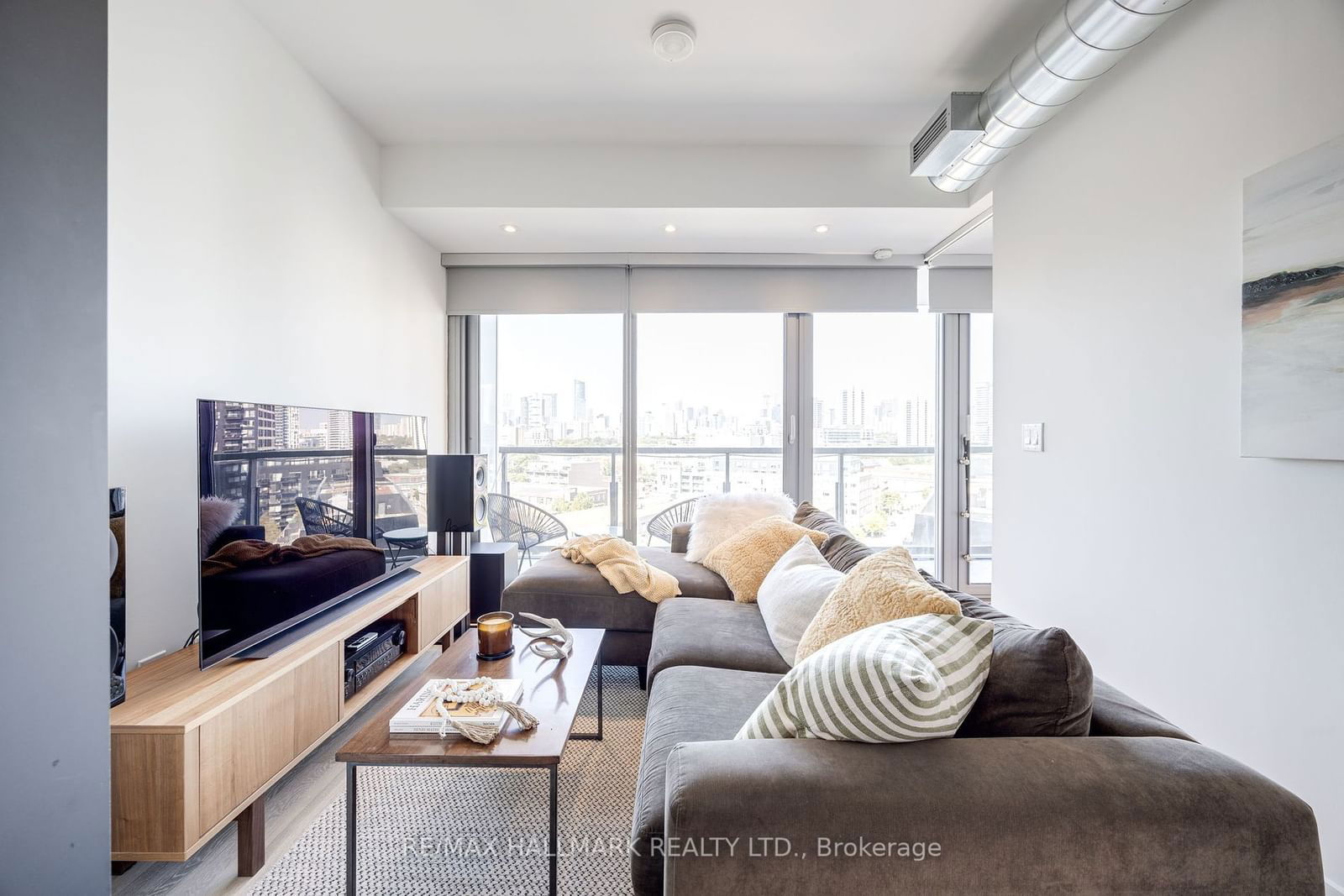 170 Bayview Ave, unit 1105 for sale