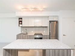 31 Tippett Rd, unit 210 for rent