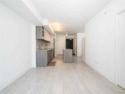 31 Tippett Rd, unit 210 for rent