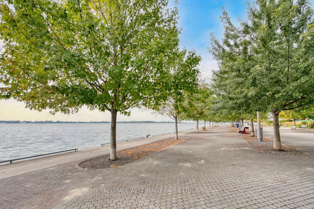 39 Queens Quay E, unit 201 for sale